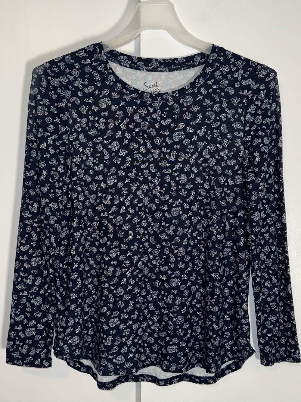 Sweet Tea’s by Pink Rose T-Shirt Long Sleeve Tee Navy Paisley Print Medium M